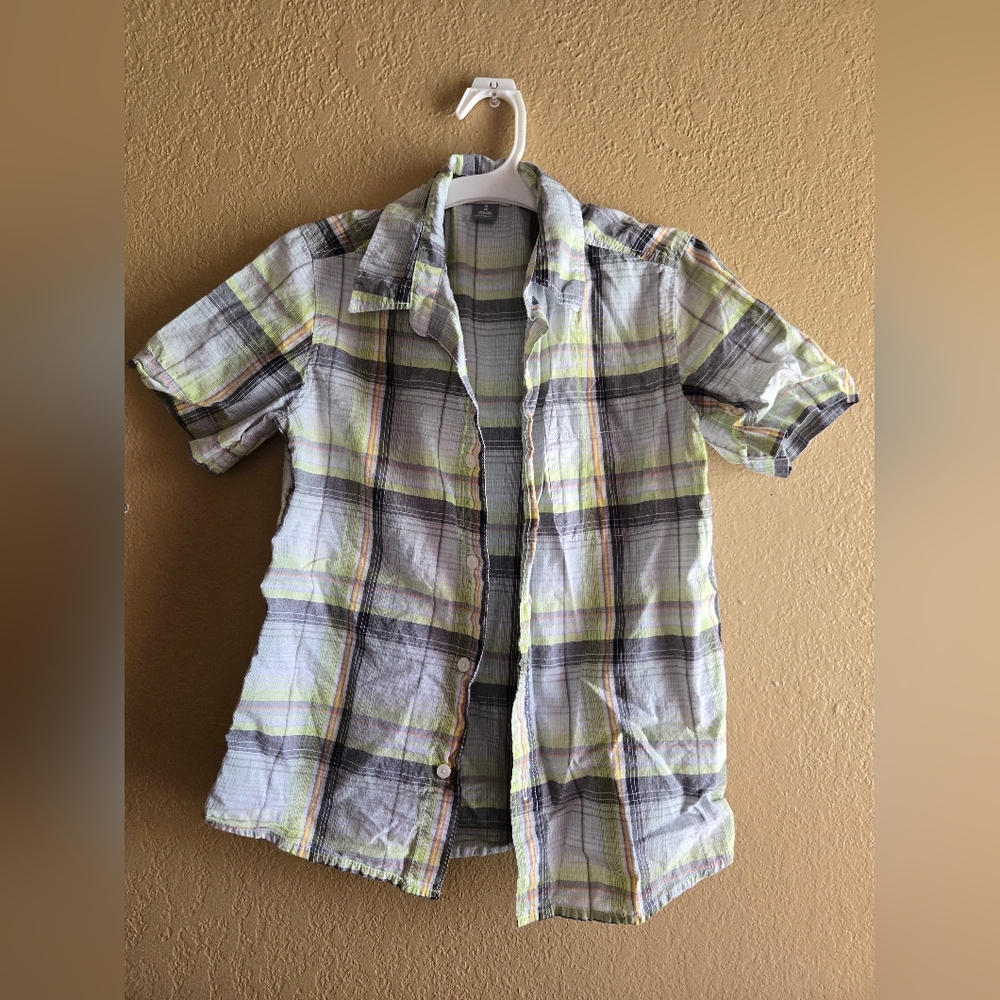 ⏰️ Youth Old Navy Plaid Buttondown